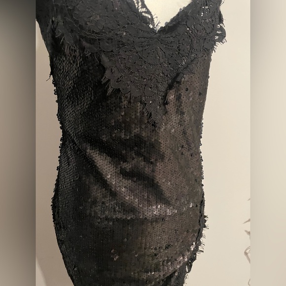 BOOHOO sequin split hem mini dress size 6 - Picture 4 of 7